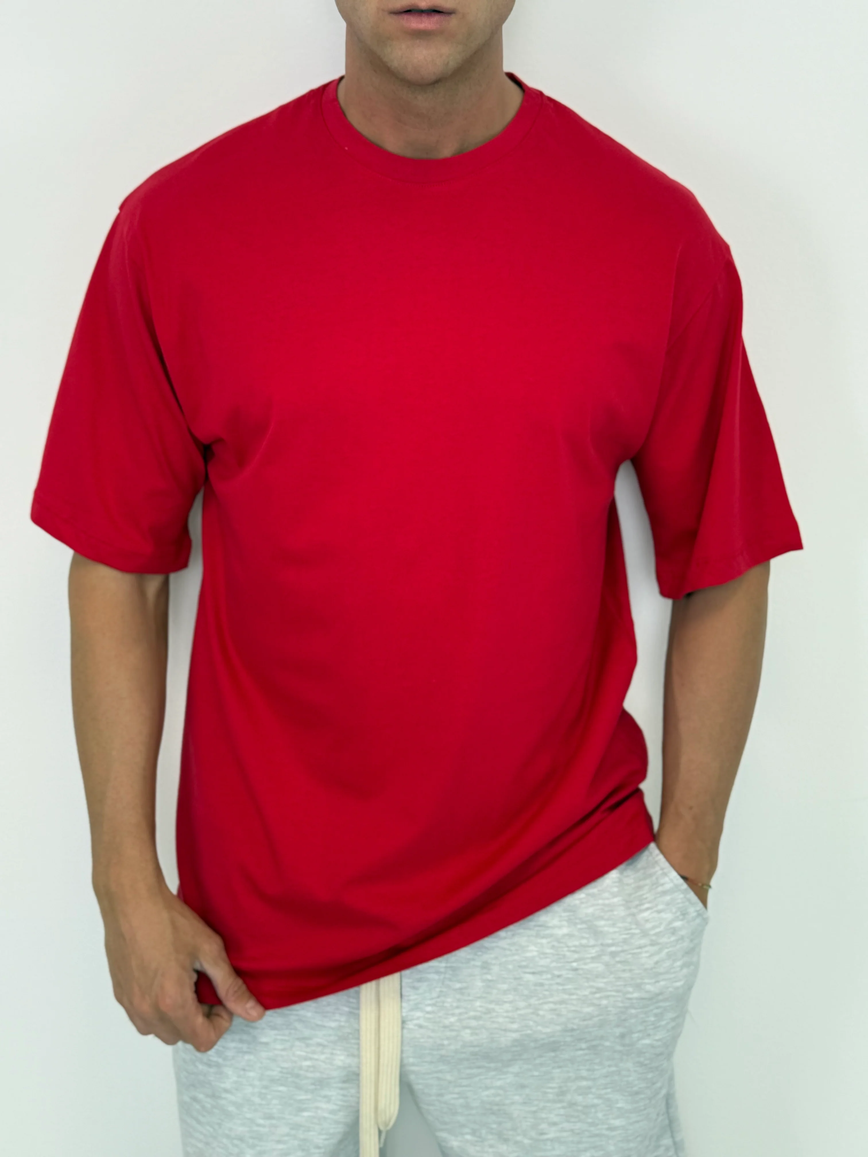 T-SHIRT OVER MADISON - Image 13