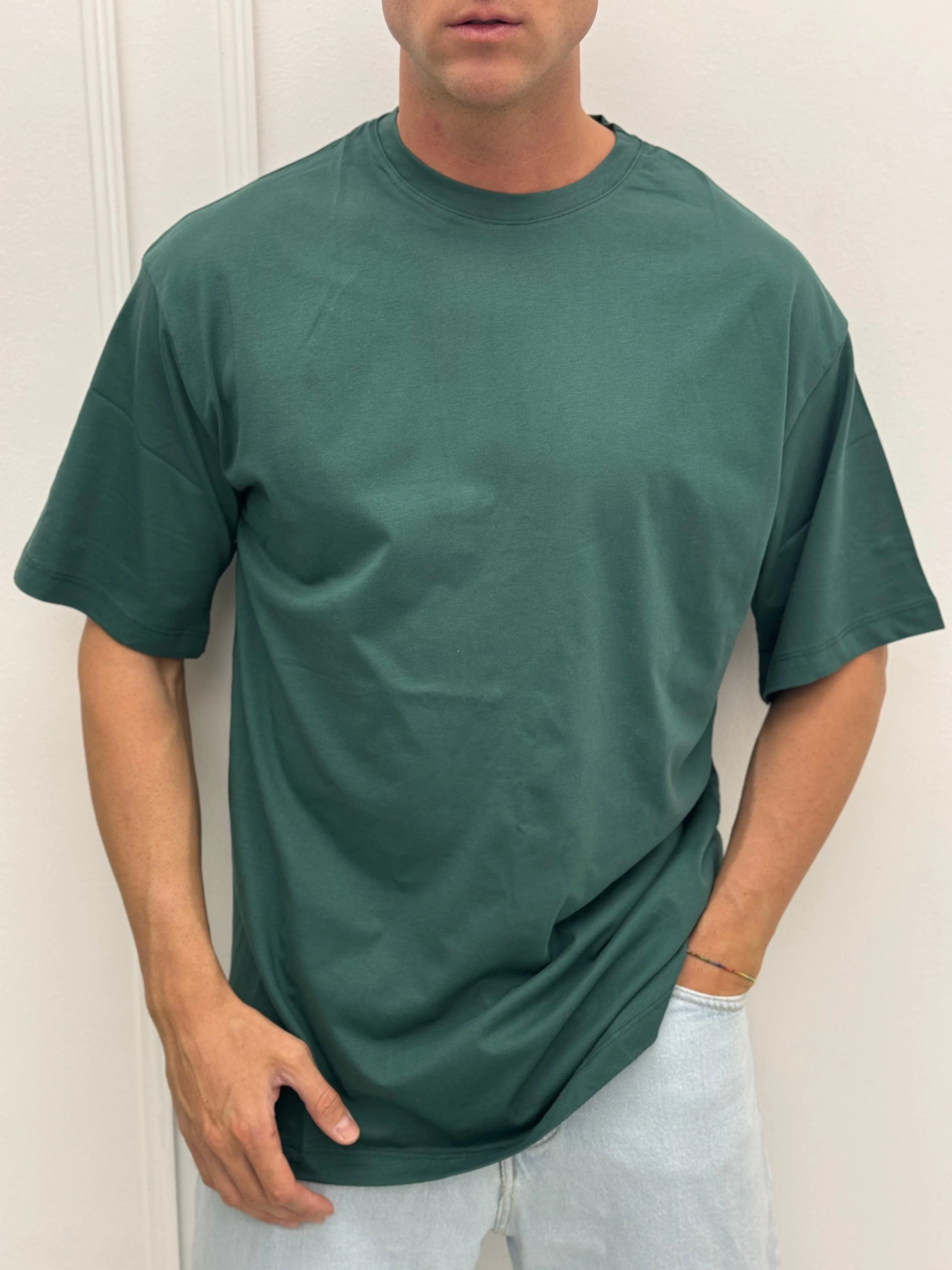 T-SHIRT OVER MADISON - Image 6